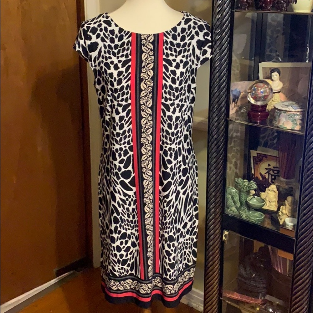 ⭐️💥MADISON LEIGH ANIMAL PRINT AND FLORAL DRESS 12